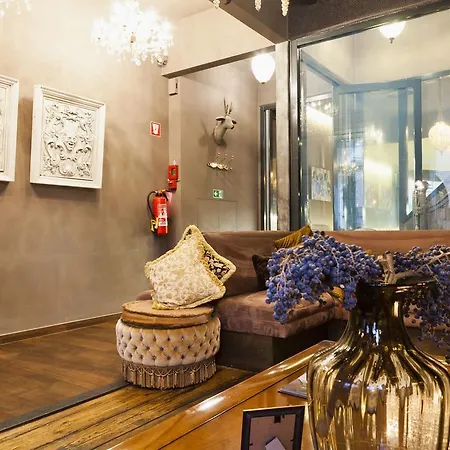 Diamonds And Pearls Hotel Antwerpen
