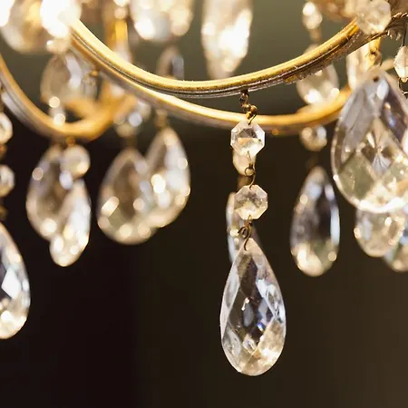 Diamonds And Pearls Hotel